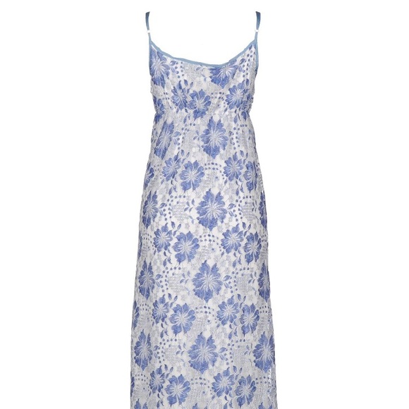 Pink Memories (italian designer) lace maxi in size 6. - Picture 2 of 5